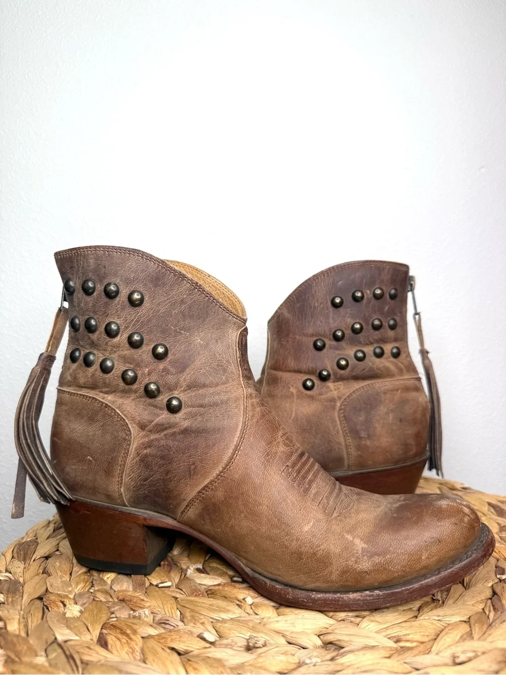 Shyanne Boots Western Studded Grommets Tassel Zip Ankle Brown leather Cowgirl